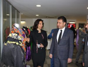 Geçmişten Günümüze Kadın Kıyafetleri’ Sergisi İzmir İl Milli Eğitim Müdürlüğü Sergi Salonunda Açıldı