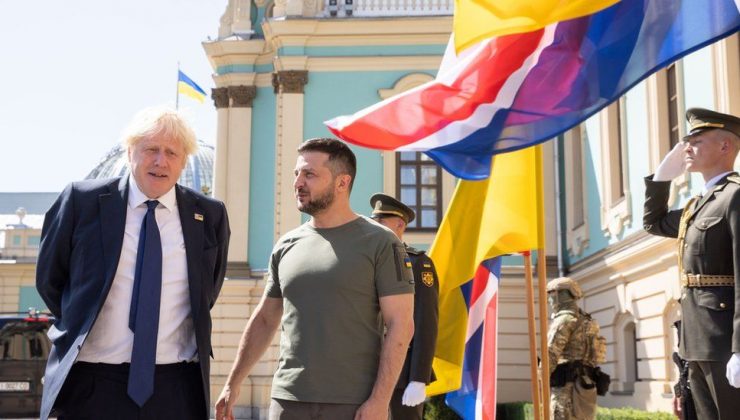 İngiltere başbakanı Johnson Ukrayna’yı ziyaret etti