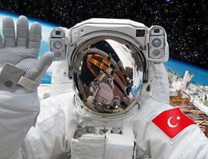 Türkiye’nin ilk uzaylı yolculuğu için tarihi anlaşma: imzalar atıldı