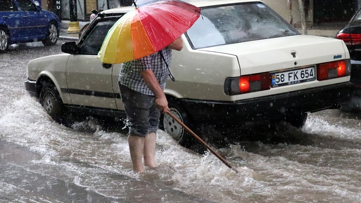 Meteorolojiden 11 il için sarı kodu uyarı! Rize Valiliğinden sel uyarısı! Giresun, Ordu, Trabzon, Samsun…