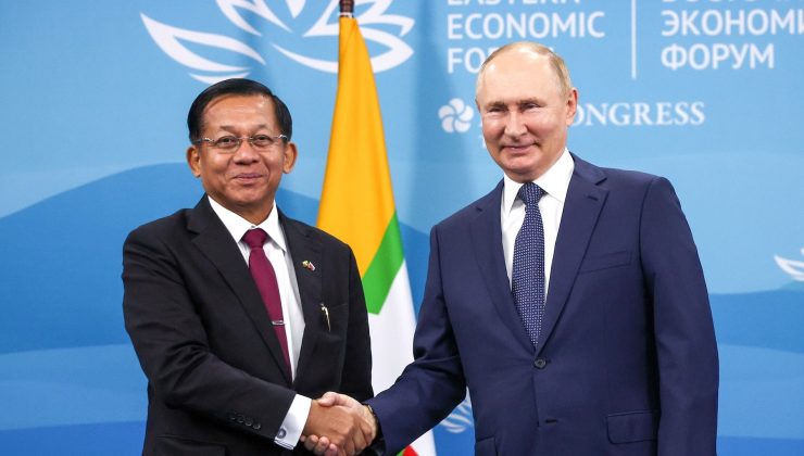 Myanmar darbe lideri Putin ile görüştü