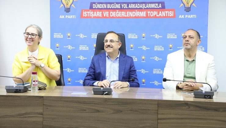 AK Parti İzmir’de ‘Vefa Buluşmaları’nda 3 yıl geride kaldı
