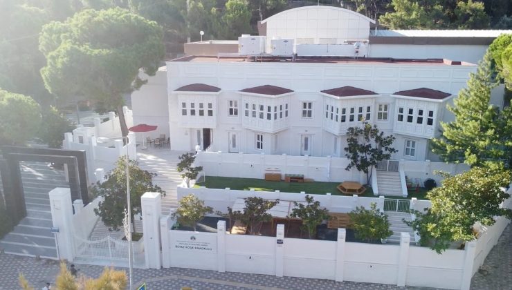 İzmir’in ilk “akademik” anaokulu açıldı