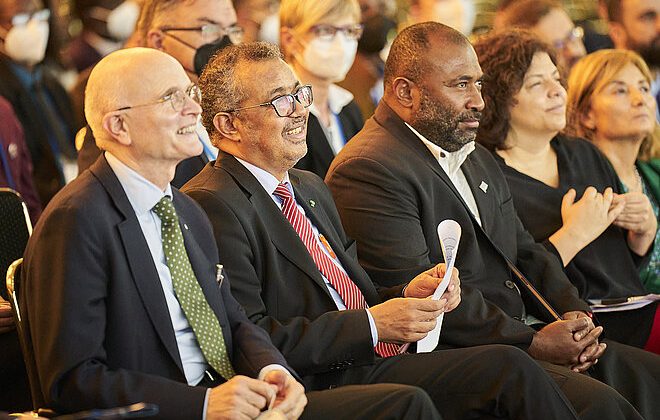 “Küresel Sağlığını politik bir seçim haline getirin!”