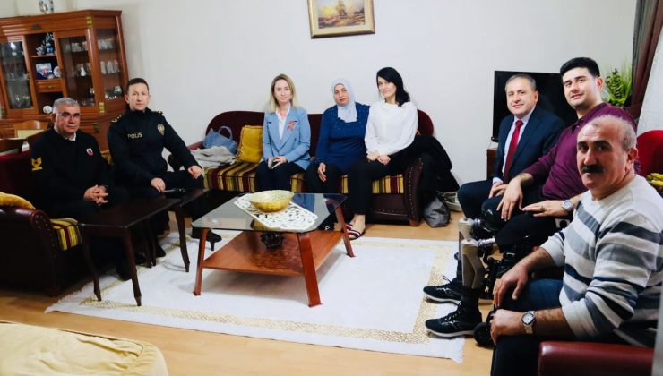 Şehit ve Gazi Ailelerini yalnız bırakmıyorlar
