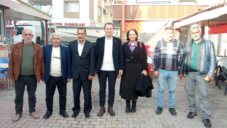 İzmir’de kurultay hazırlıkları hız kesmeden devam ediyor
