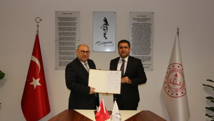 İzmir İl Milli Eğitim Müdürlüğü ve İzmir Doğalgaz A.Ş. Arasında İşbirliği Protokolü İmzalandı