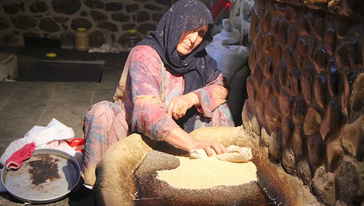 Tarihi değirmende geleneksel yöntemlerle tahin üretimi
