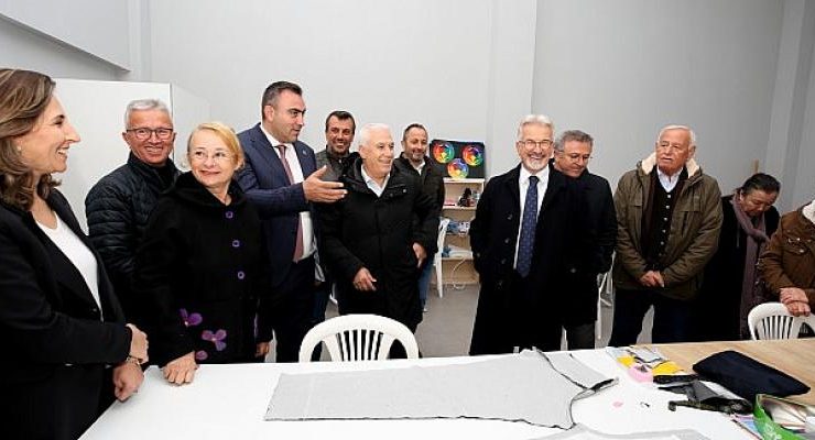 Turgay Erdem, Kurtuluş Mahallesi’nde vatandaşı dinledi