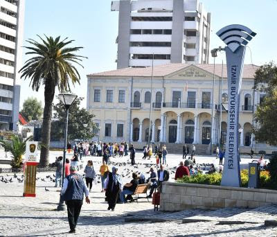 Ücretsiz internetten yararlananların sayısı geçen yıla göre yüzde 127 arttı<br>İzmirli Wizmirnet’i sevdi