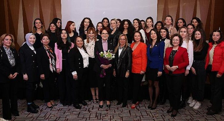 TÜKD 24 Kasım Özel Etkinliğinde Meral Akşener’i Ağırladı