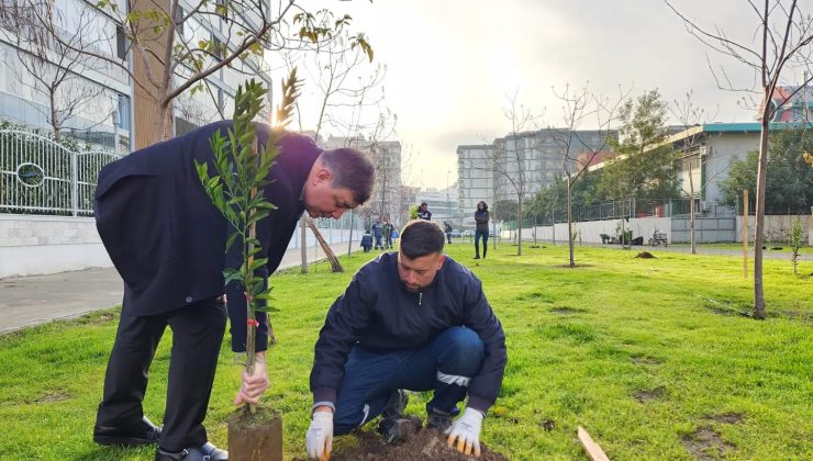 KARŞIYAKADA YEŞİL SEFERBERLİK SÜRÜYOR<br>‘HEDEF: 100 BİN AĞAÇ’
