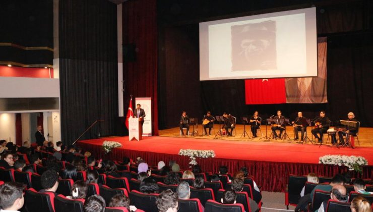 İzmir İl Milli Eğitim Müdürlüğü “Tel ile Mızrap Arasında Bir Âşık” Programı ile Âşık Veysel’i Andı