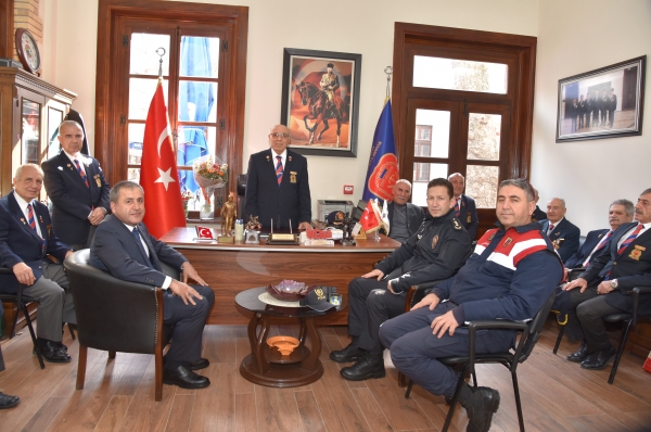 Kaymakam Demir “Gazilere çok yakıştı”