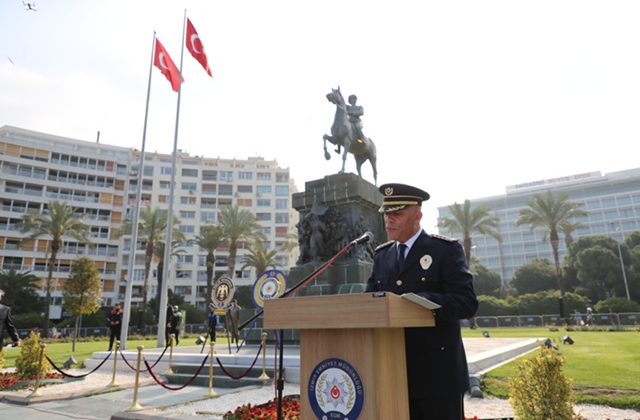 Türk Polis Teşkilatının 178. Kuruluş Yıl Dönümü münasebetiyle İl Emniyet Müdürü,Mehmet ŞAHNE ve Teşkilat Mensupları katılımı ile Atatürk Anıtı’na Çelenk Sunma töreni düzenlendi