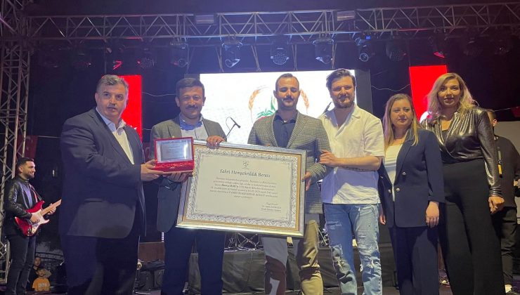 Kınık’ta Atatürk’ü Anma Gençlik ve Spor Bayramı’nda Görkemli Kutlama