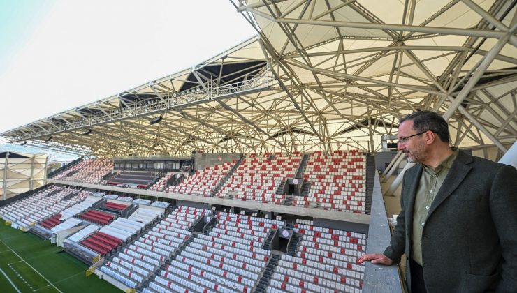 Bakan Kasapoğlu’ndan İzmir Alsancak Mustafa Denizli Stadı paylaşımı
