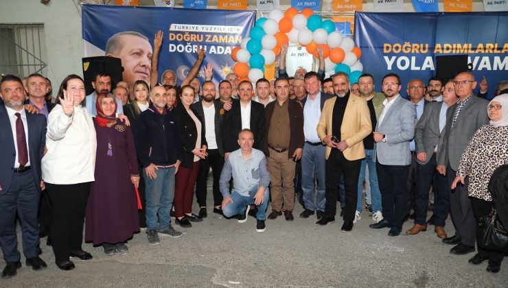 Sürekli, sanayi sitesinden tarihi çarşıya, balkan göçmenlerinden yörüklere uzandı