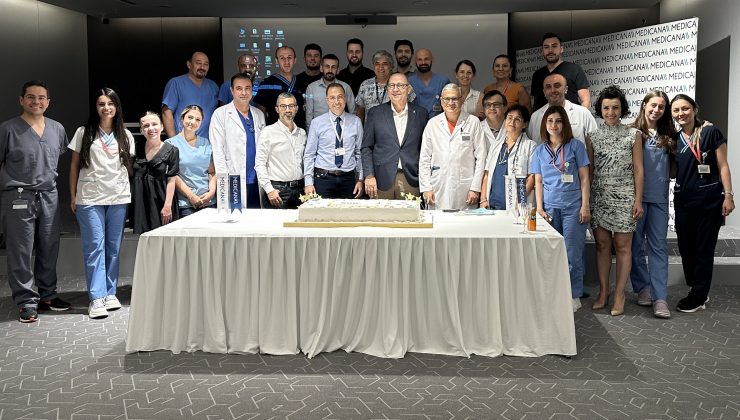 MEDICANA İZMİR’DE 500 ROBOTİK AMELİYAT