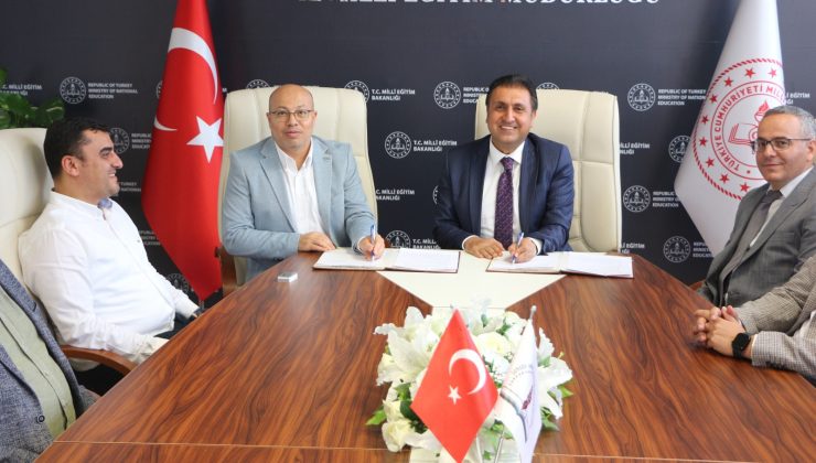 İzmir İl Milli Eğitim Müdürlüğü ile MÜSİAD İzmir Şubesi Arasında Mesleki ve Teknik Eğitim Alanında İş Birliği Protokolü İmzalandı