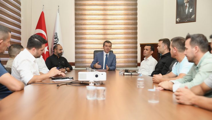 Bergama Belediyesi İşçileri imzalanan ek protokolle çifte müjde aldıla