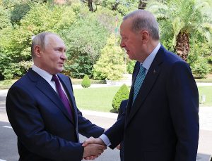 Cumhurbaşkanı Recep Tayyip Erdoğan, Rusya Devlet Başkanı Vladimir Putin ile bir araya geldi. 