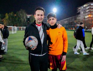 Çiftçioğlu, sporcu ve taraftarla buluştu