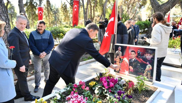 Başkan Tugay’dan resmi tören sitemi