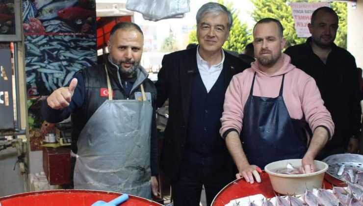 Cumhur İttifakı’nın Çiğli Belediye Başkan Adayı Murat Gökçekaya, hafta sonu semt pazarları ziyaretlerine devam etti.