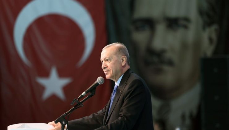 Fırtına Gibi Konuşan Erdoğan: İzmir Kongresi’nde Hizmet ve Eser Siyasetiyle Geleceği Şekillendiriyor