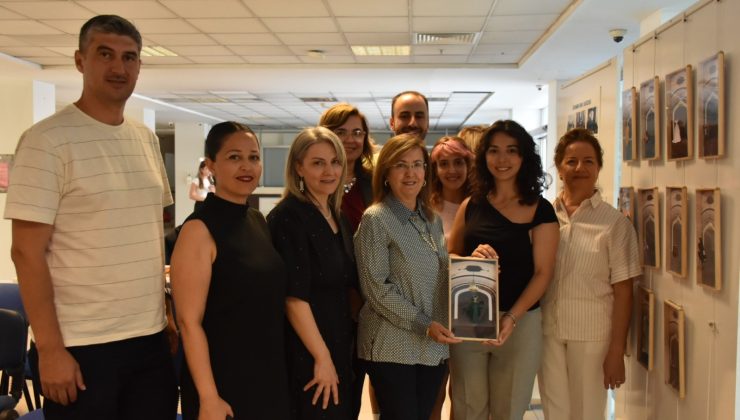 İzmir’in Gizli Katmanları Sanatla Hayat Buldu