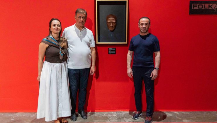 94. İEF’nin sergileri İzmirlinin kalbinde taht kurdu 