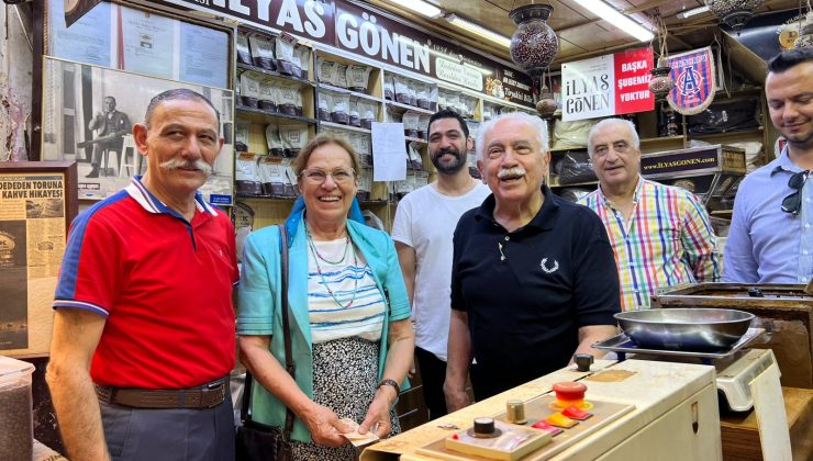 Vatan Partisi Lideri Perinçek’ten İzmir Esnafına Güçlü Mesaj: “Kemeraltı Türkiye’nin Hazinesidir”