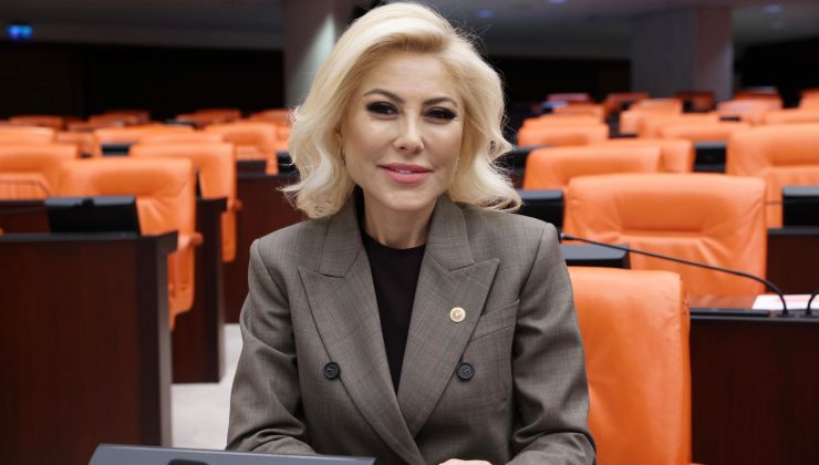 AK Parti İzmir Milletvekili Şebnem Bursalı’dan Urla’ya Tebrik