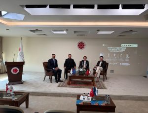 Dijital Medyanın Geleceği Paneli İzmir’de Gerçekleştirildi