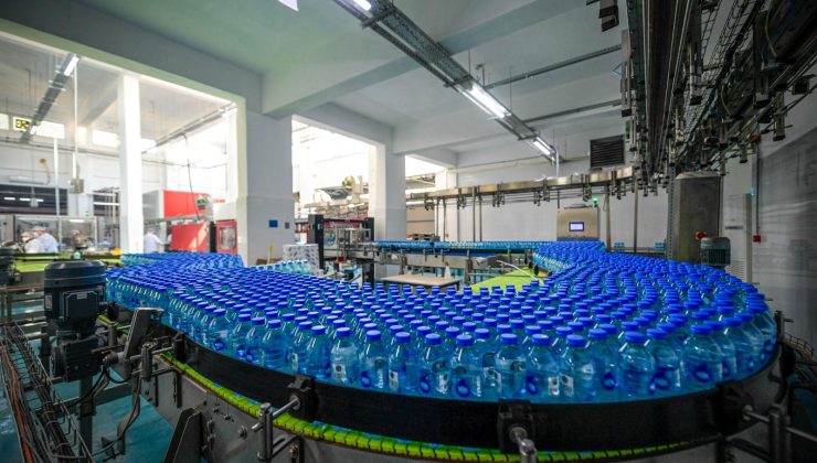 İzmir’in suyu Şaşal yeni yüzüyle raflarda