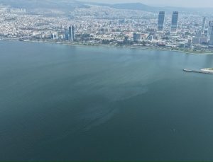 İzmir Körfezi’nde yine dış kaynaklı kirlilik alarmı