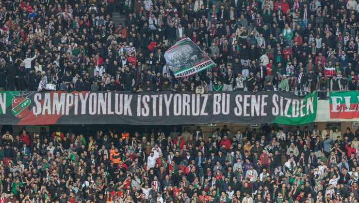 Türk futbolunun efsanesinden Başkan Tugay’a Karşıyaka Stadı teşekkürü