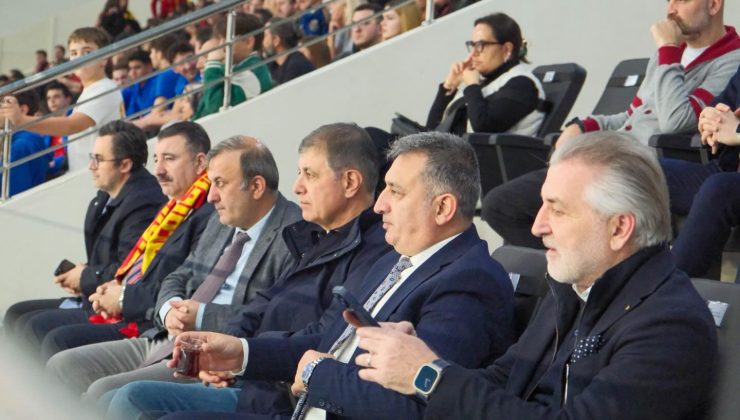 Başkan Başdaş’tan Göztepe Kadın Su Topu Takımı’na Tebrik: Farklı Galibiyetle Gözler Üzerinde