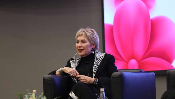 İş insanı Leyla Alaton İzmirli kadınlarla buluştu