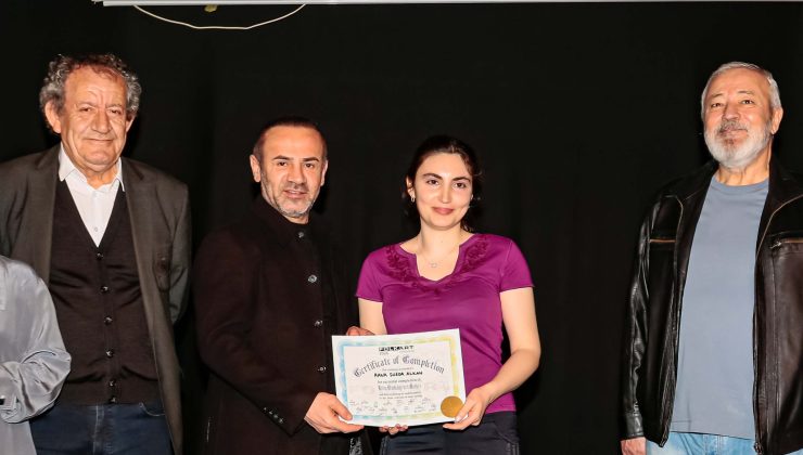 Folkart Academy’de Sanat Yolculuğu Sürüyor: İkinci Dönem Mezunları Sertifikalarını Aldı