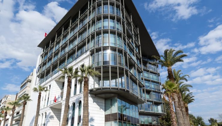 İzmir Ticaret Odası’na “kırmızı bayrak” gururu