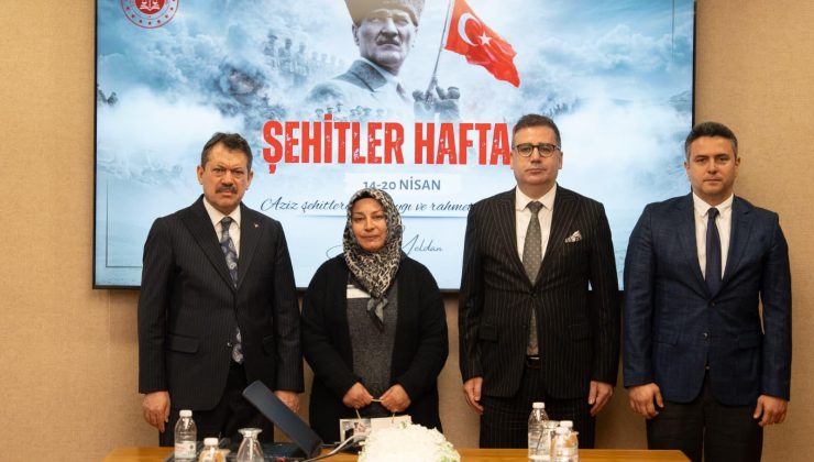 İzmir Adliyesi’nde Şehit Yakınlarına Anlamlı Buluşma