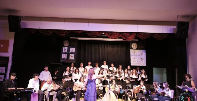 KARYAD’dan Karşıyaka’da Gençlik ve Müzik Buluşması: Nostalji Rüzgârı Esti