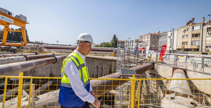Başkan Tugay: 1 milyar doları bulan kredi 2 senedir imza bekliyor