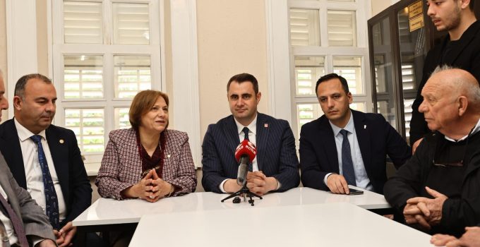 İZMİR’DE ESNAFIN ORTAK SESİ: “ERKEN SEÇİM”