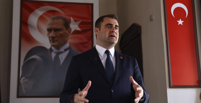 Çağatay Güç: “Tren Raydan Çıkmış Durumda, Milletimizle Birlikte Yeniden Rayına Oturtacağız”