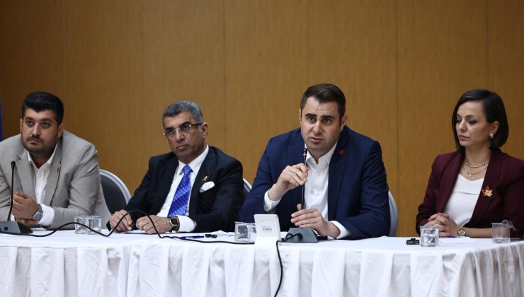 Güç: “Halkımız büyük bir çıkmazın içinde, tek isteği erken seçim