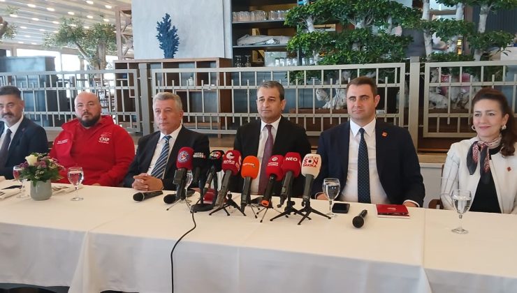 CHP’li Burhanettin Bulut İzmir’de Basın İmtiyaz Sahipleri ve Yayın Yönetmenleriyle Bir Araya Geldi