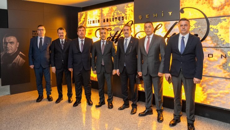 İzmir Adliyesi’nde Tarihi Tanıtım: “UYAP AI” İlk Kez Sunuldu